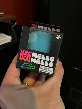 Nee Doh Mello Mallo Color-Changing Marshmallow Toy - Light Blue